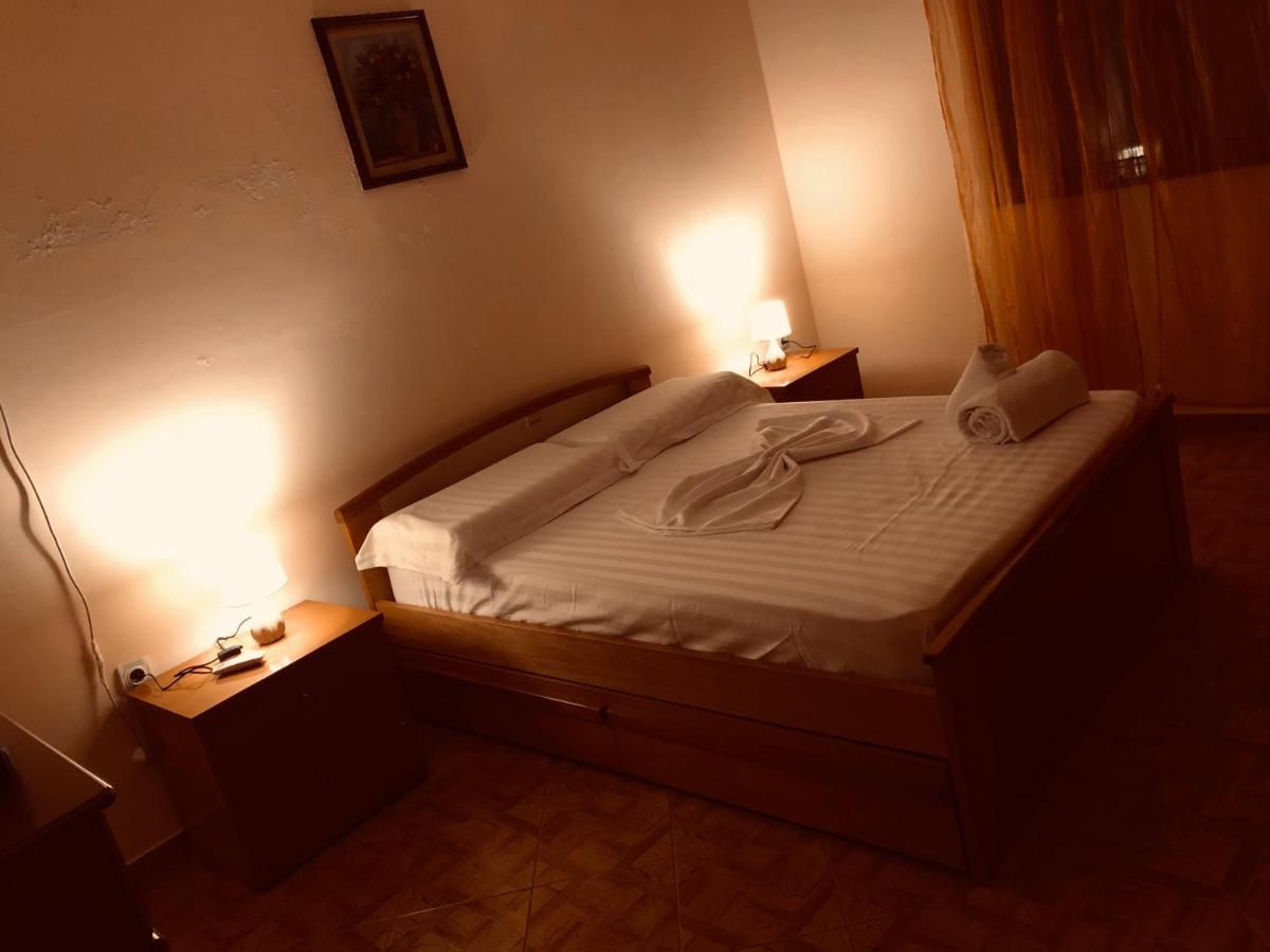 Comfort Guest Rooms Vila Hm Saranda Zewnętrze zdjęcie