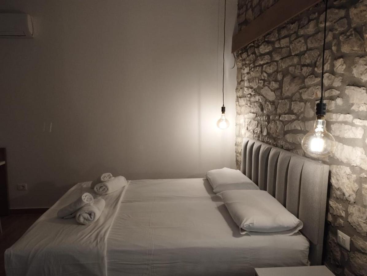 Comfort Guest Rooms Vila Hm Saranda Zewnętrze zdjęcie