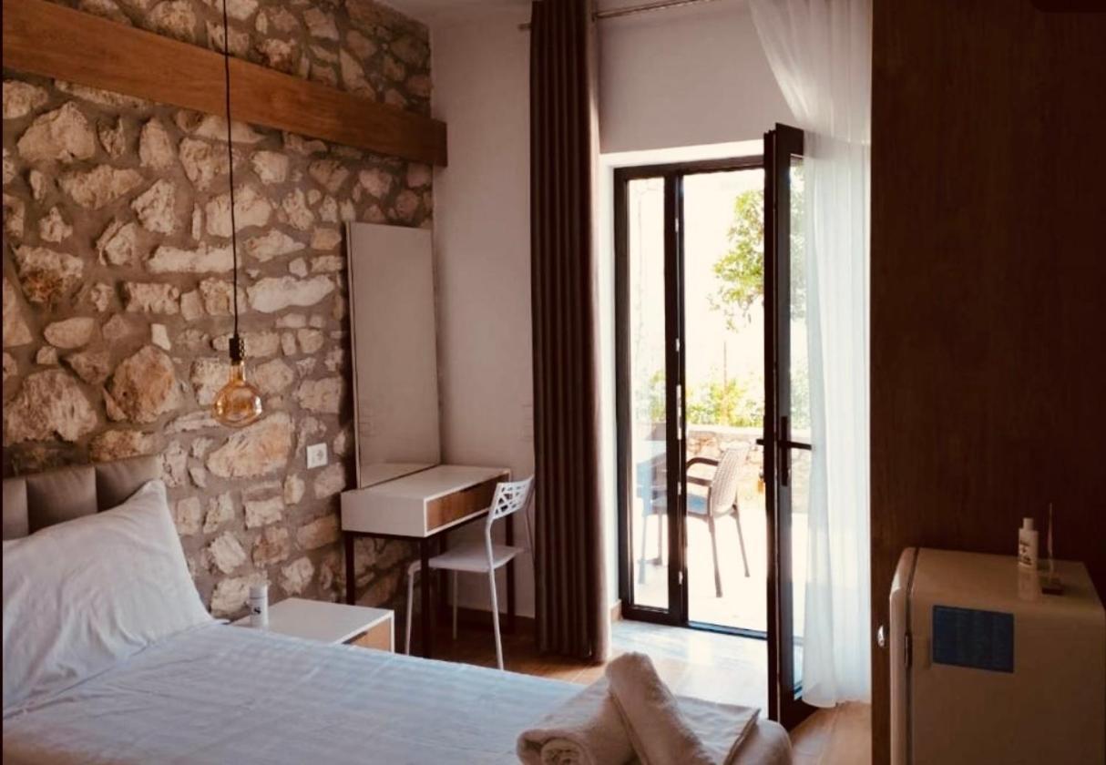 Comfort Guest Rooms Vila Hm Saranda Zewnętrze zdjęcie