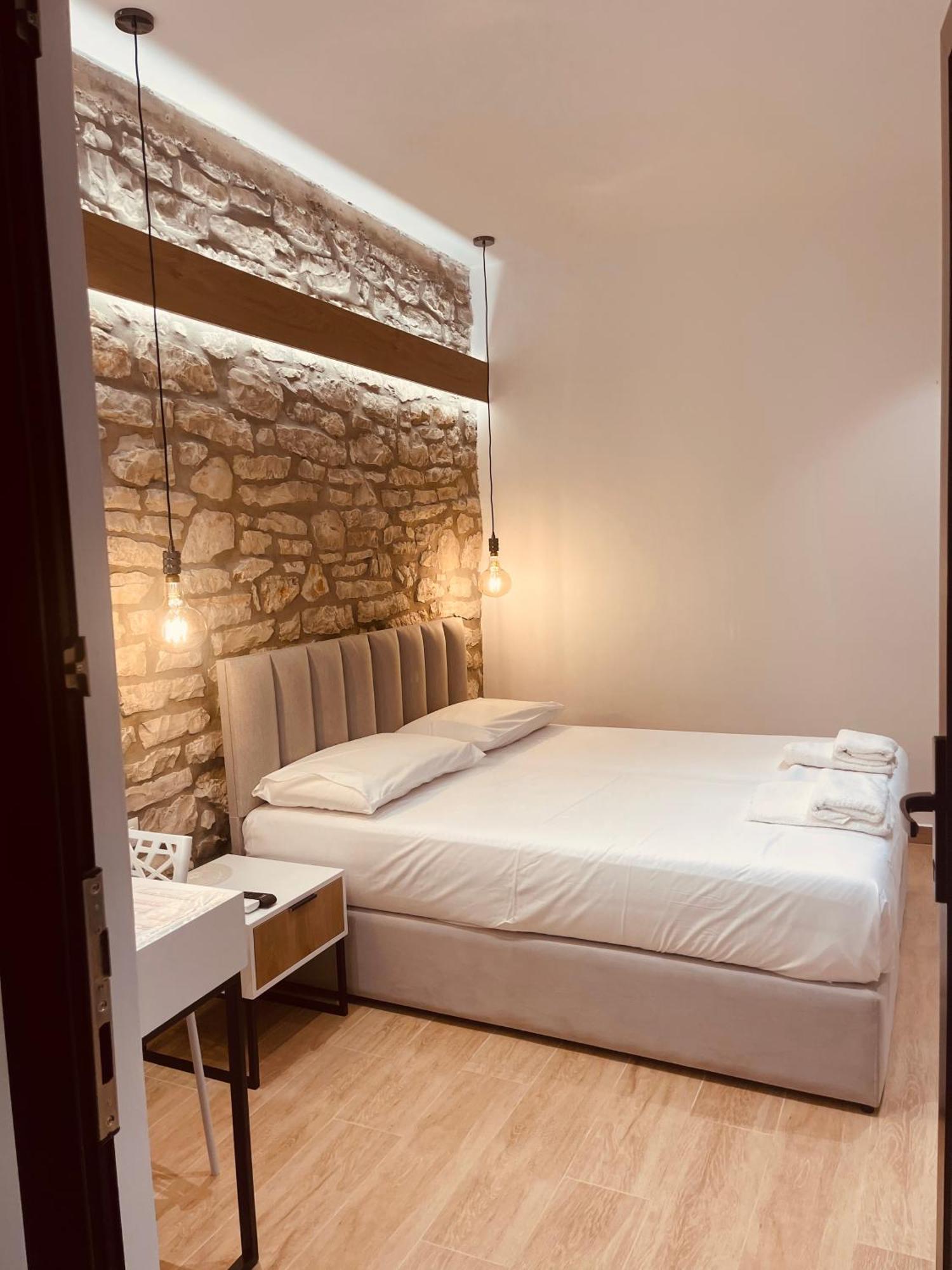 Comfort Guest Rooms Vila Hm Saranda Zewnętrze zdjęcie