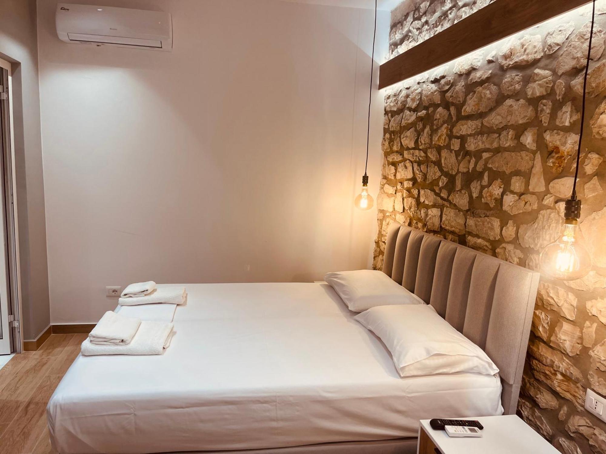 Comfort Guest Rooms Vila Hm Saranda Zewnętrze zdjęcie